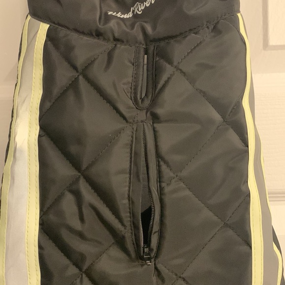 NWT - WindRiver Insulated Dog Vest - Picture 8 of 8